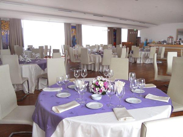 Marshal Garden Hotel Bucareste Exterior foto Restaurant